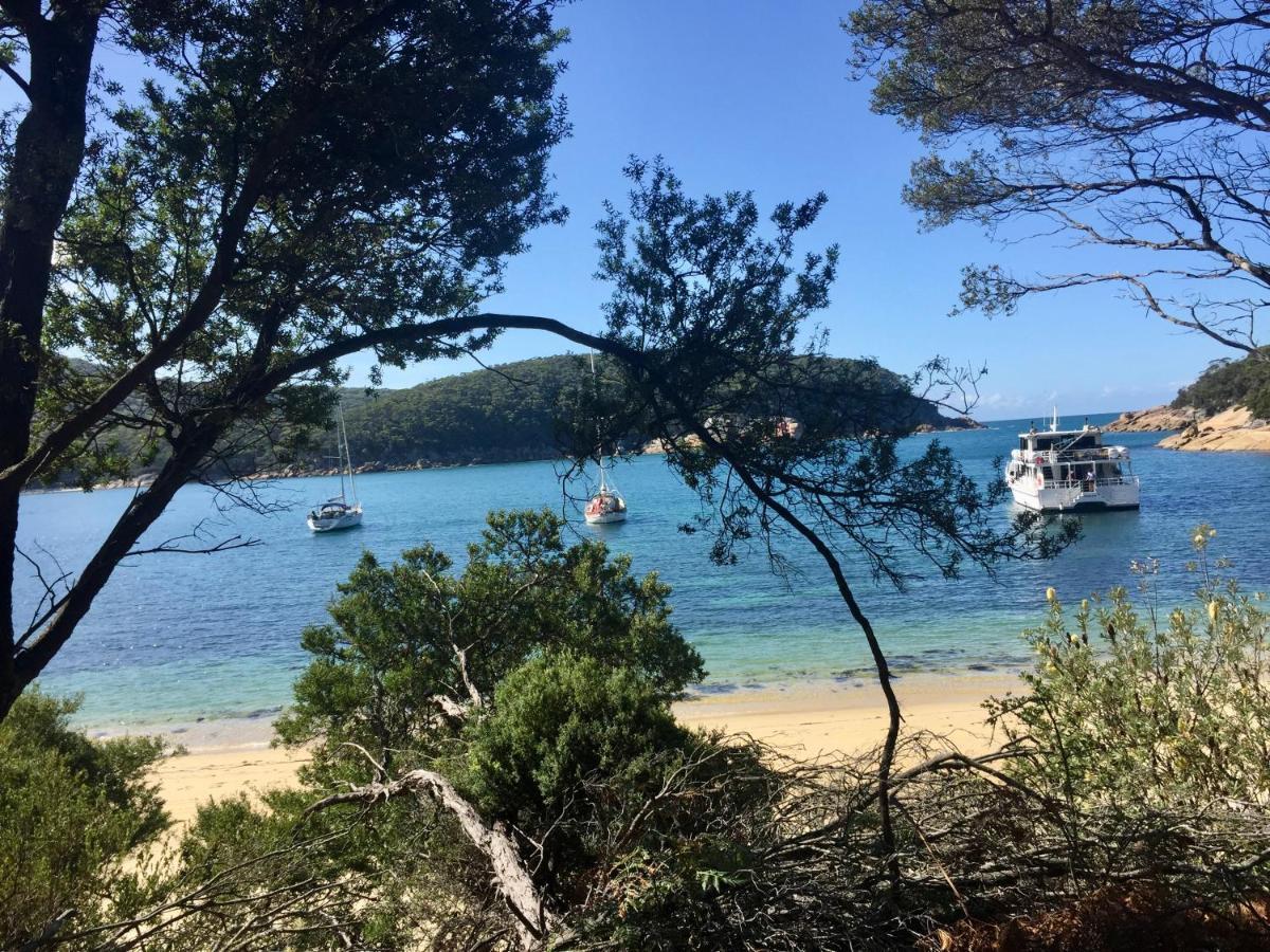 Llarrinda Bed & Breakfast Foster Εξωτερικό φωτογραφία