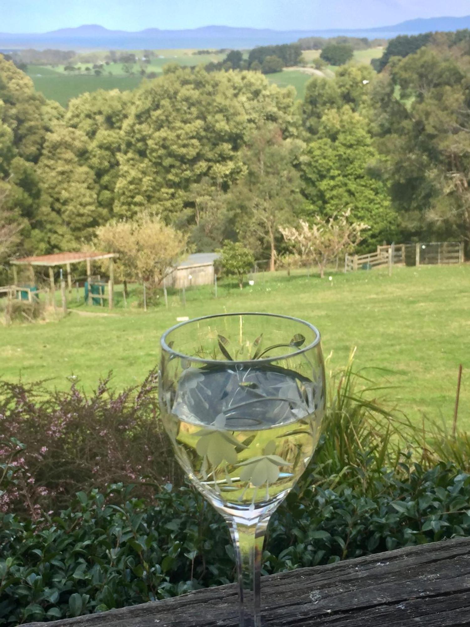 Llarrinda Bed & Breakfast Foster Εξωτερικό φωτογραφία