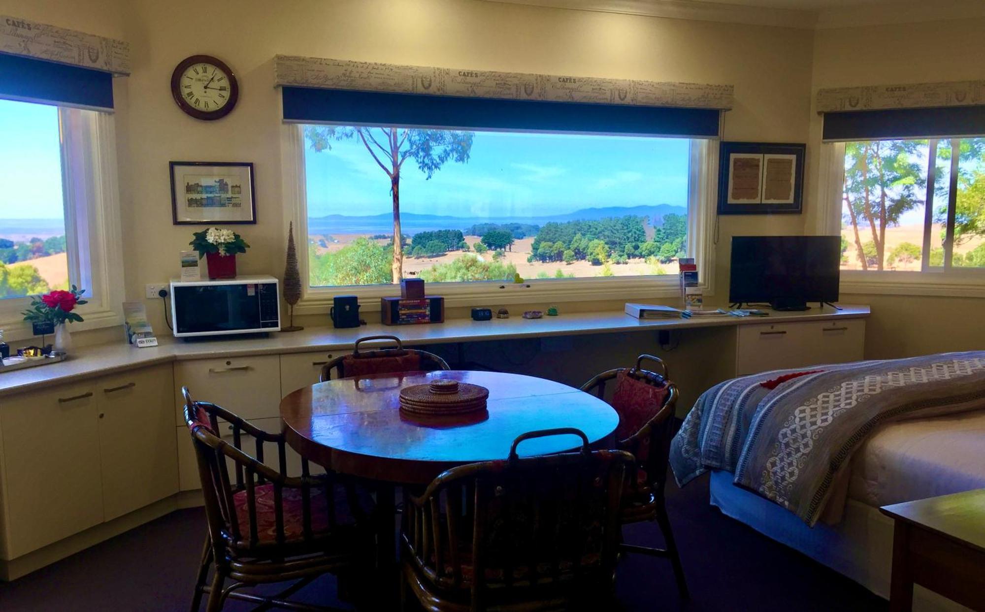 Llarrinda Bed & Breakfast Foster Εξωτερικό φωτογραφία