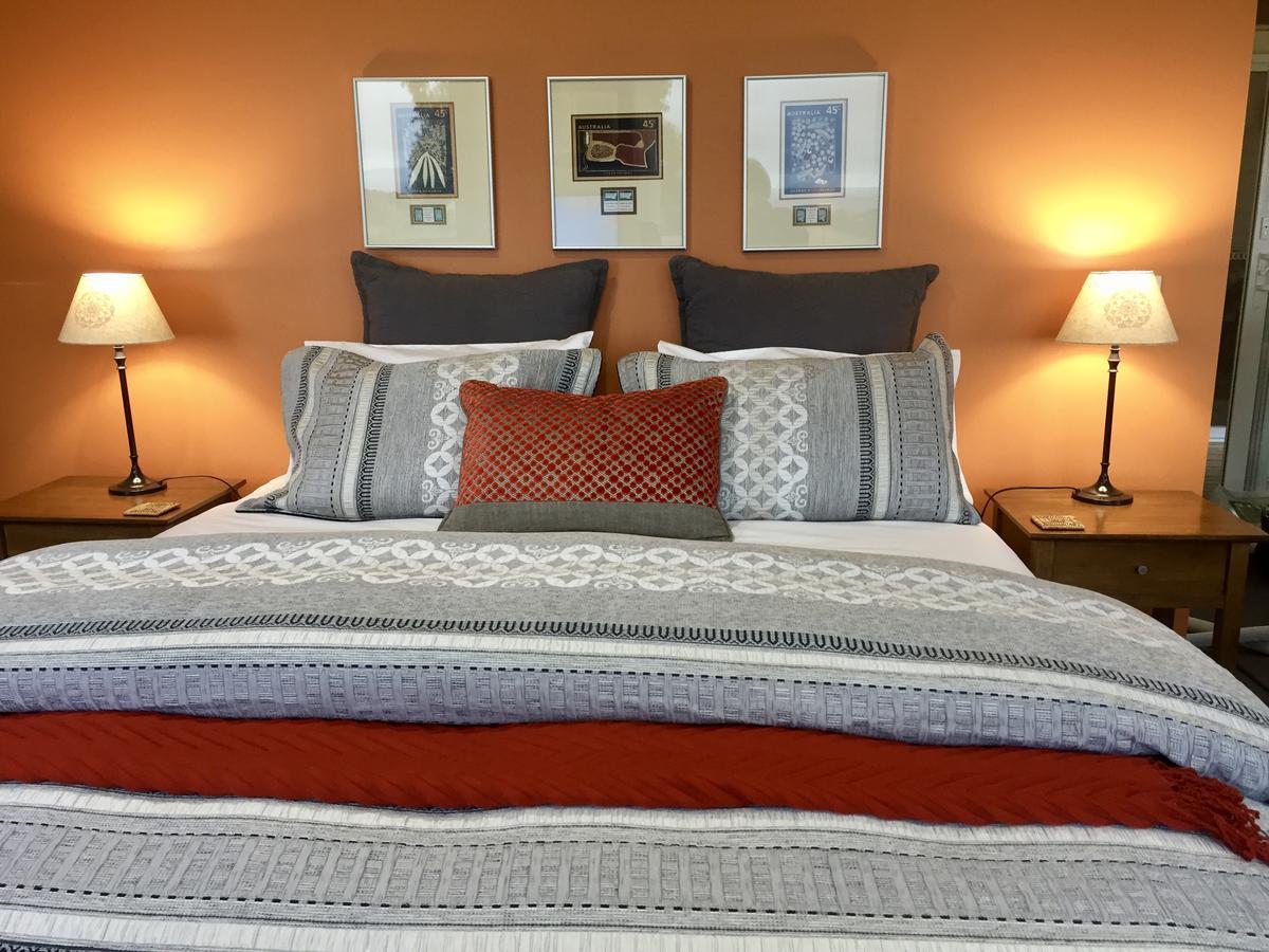 Llarrinda Bed & Breakfast Foster Εξωτερικό φωτογραφία